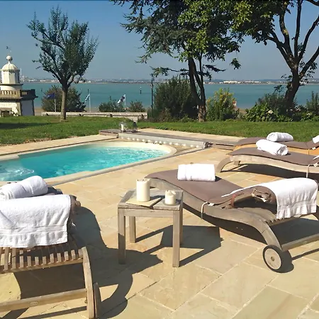 Le Manoir Des Impressionnistes - Bord De