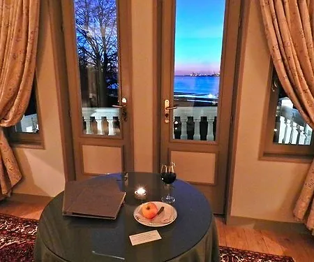 Le Manoir Des Impressionnistes - Bord De 호텔 4*