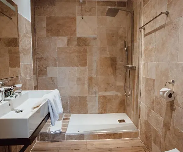 Le Manoir Des Impressionnistes - Bord De Hotel 4*