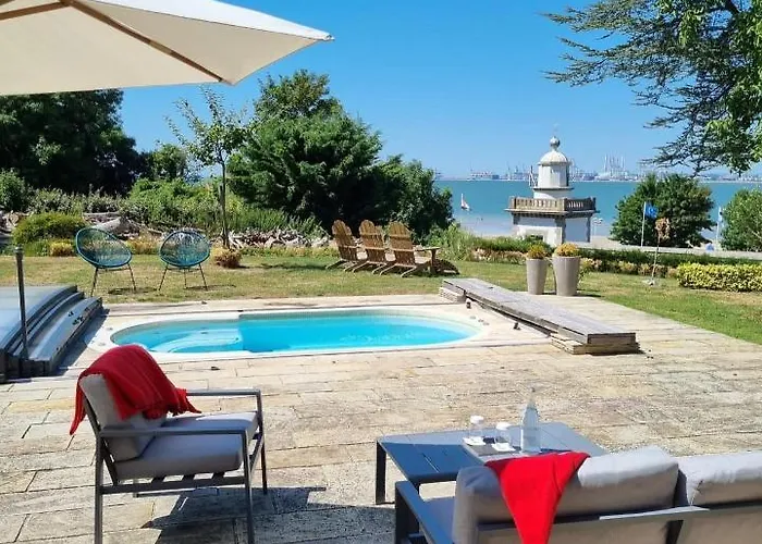 Le Manoir Des Impressionnistes - Bord De Hotel 4*