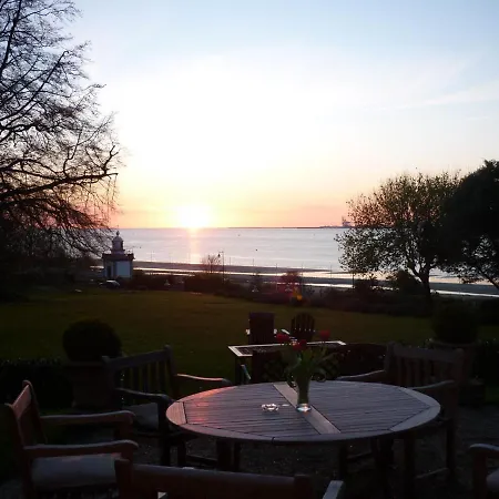 Le Manoir Des Impressionnistes - Bord De ホテル 4*