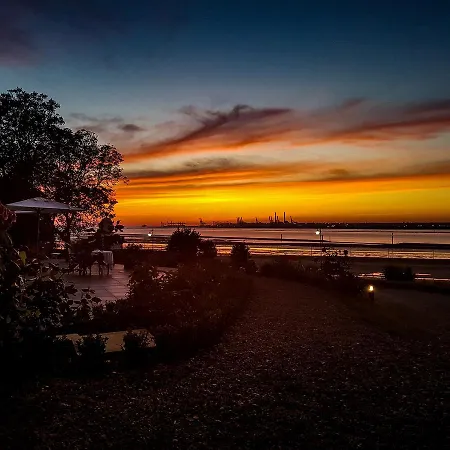 Le Manoir Des Impressionnistes - Bord De ホテル 4*