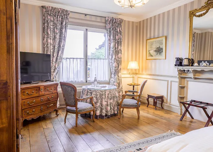 Le Manoir Des Impressionnistes - Bord De Hotell