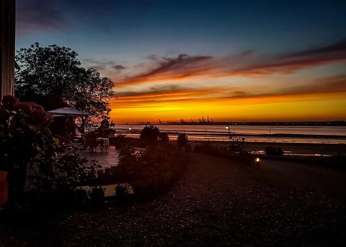 Le Manoir Des Impressionnistes - Bord De Hotel 4*